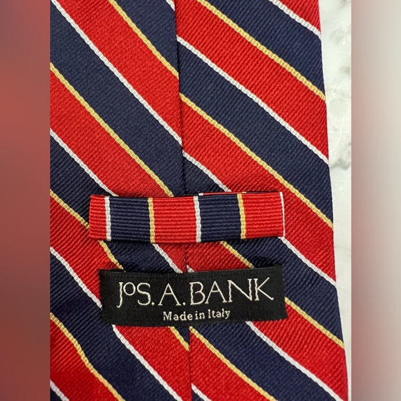 Jos A Bank silk tie - Picture 2 of 2